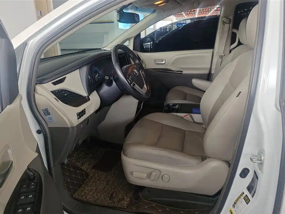 Toyota Sienna 2005 Model 3.3 XLE фото 9