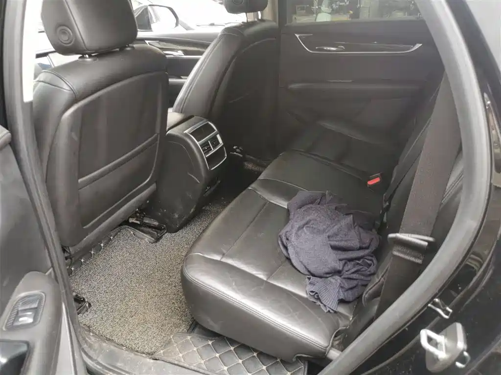 Cadillac XT5 2016 28T AWD Luxury Model фото 15