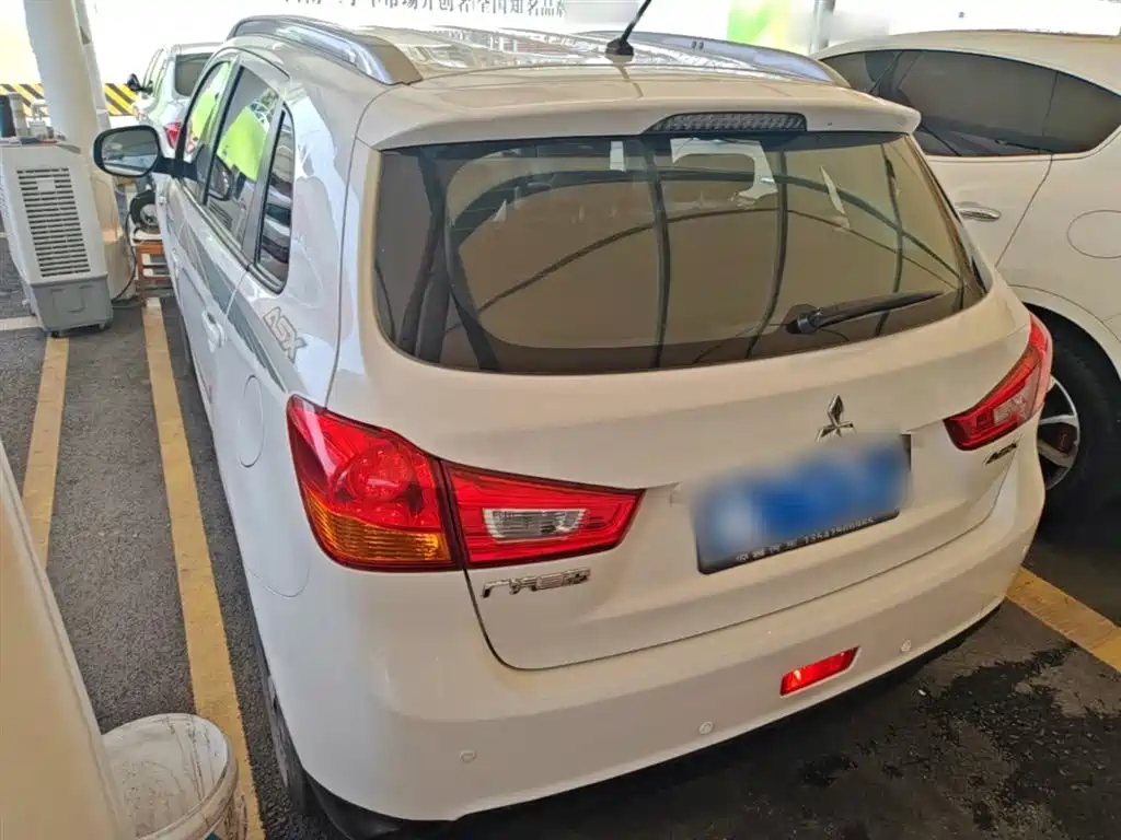 Mitsubishi ASX 2016 2.0L CVT 2WD Navigation Edition фото 6