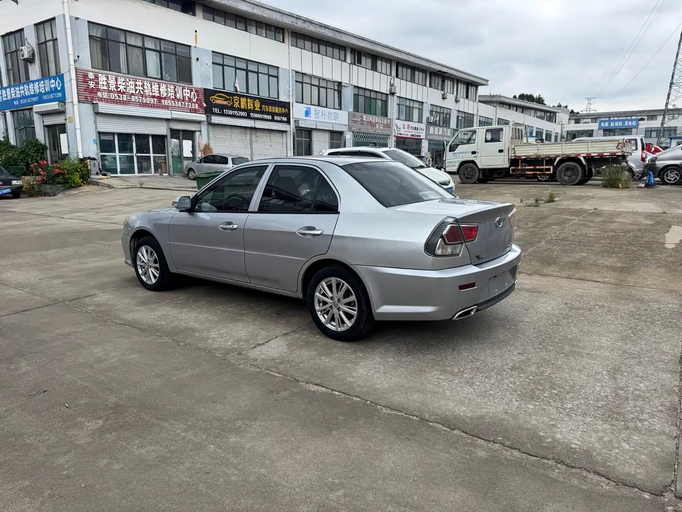 Soueast V3 Lingyue 2014 2014 1.5L Manual People's Edition