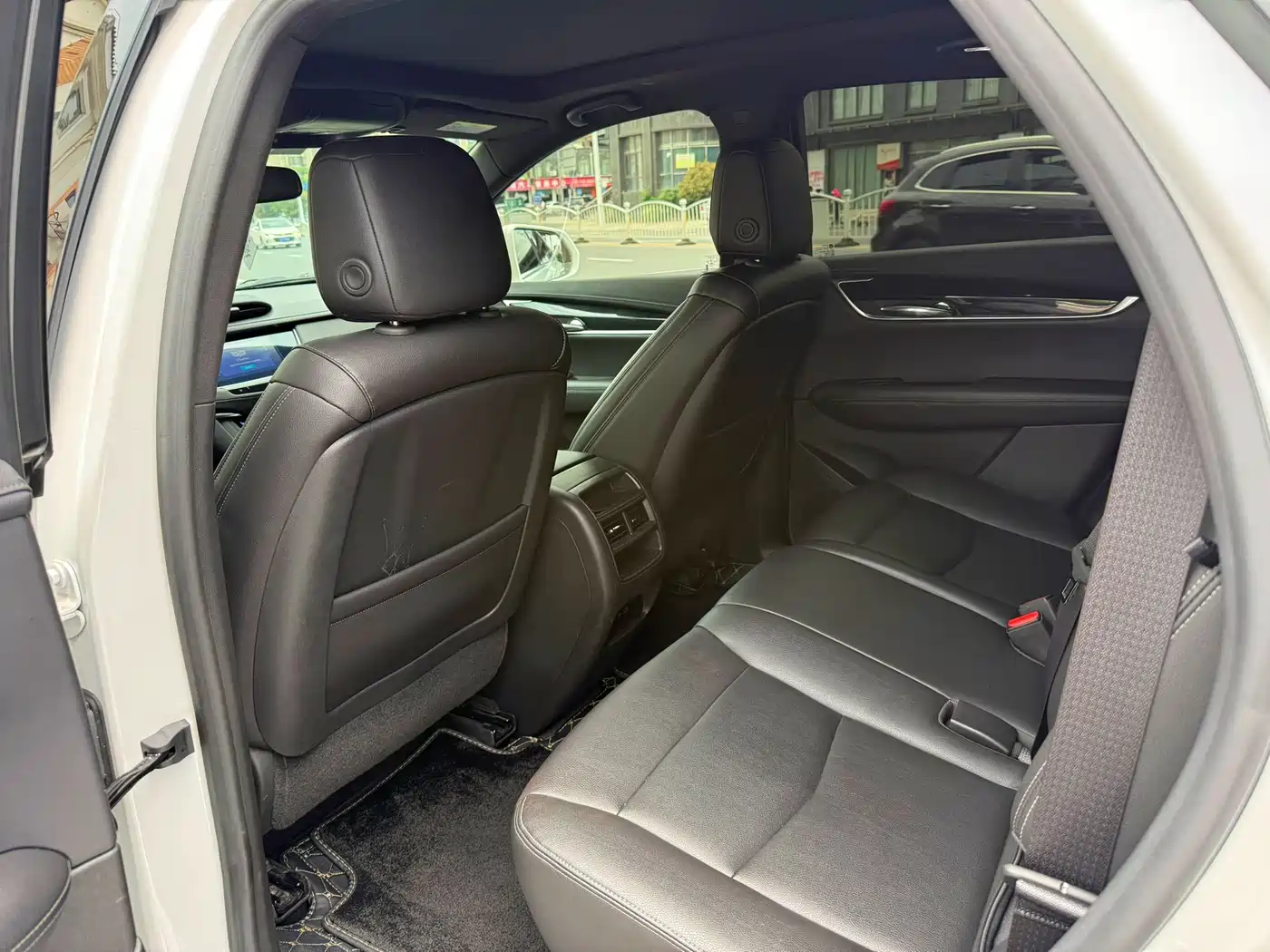 Cadillac XT5 2021 2.0T 2WD Luxury Edition фото 5