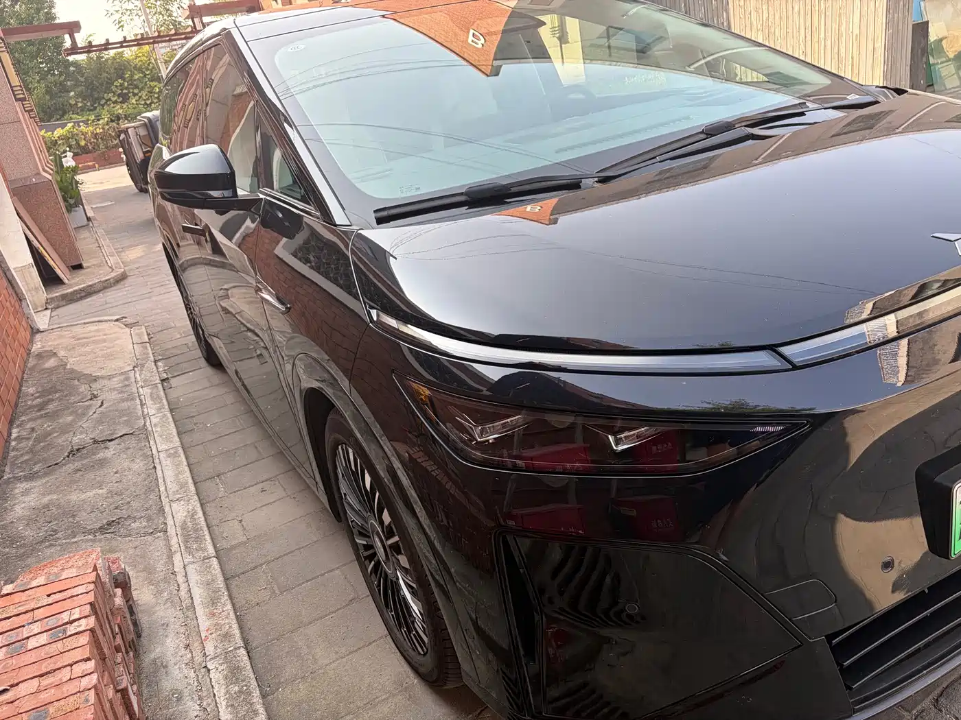 XPeng X9 2026 2025 Extended Range Edition