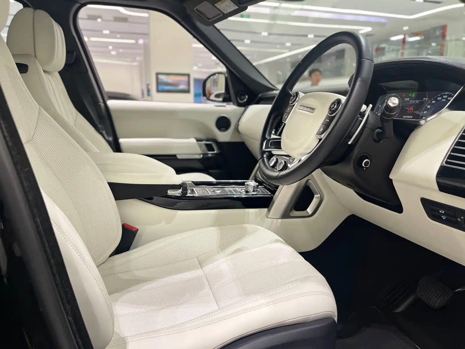 Фото 8 - Land Rover Range Rover