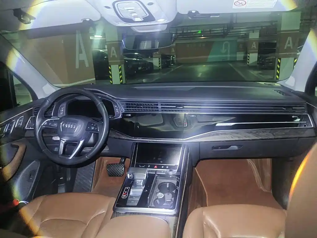 Photo 12 - Audi Q7