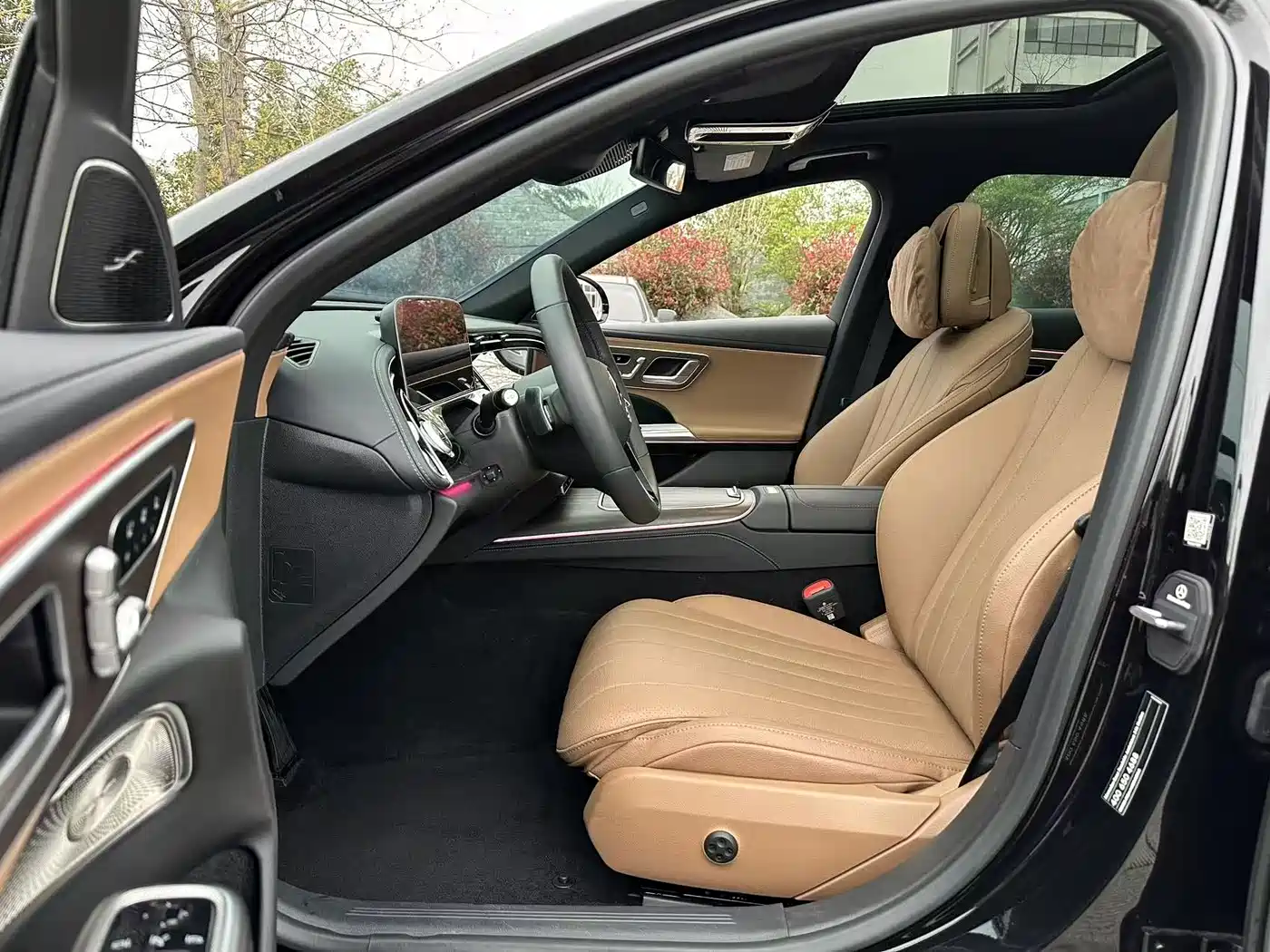 Mercedes-Benz E-Class 2025 E 300 L Luxury фото 10