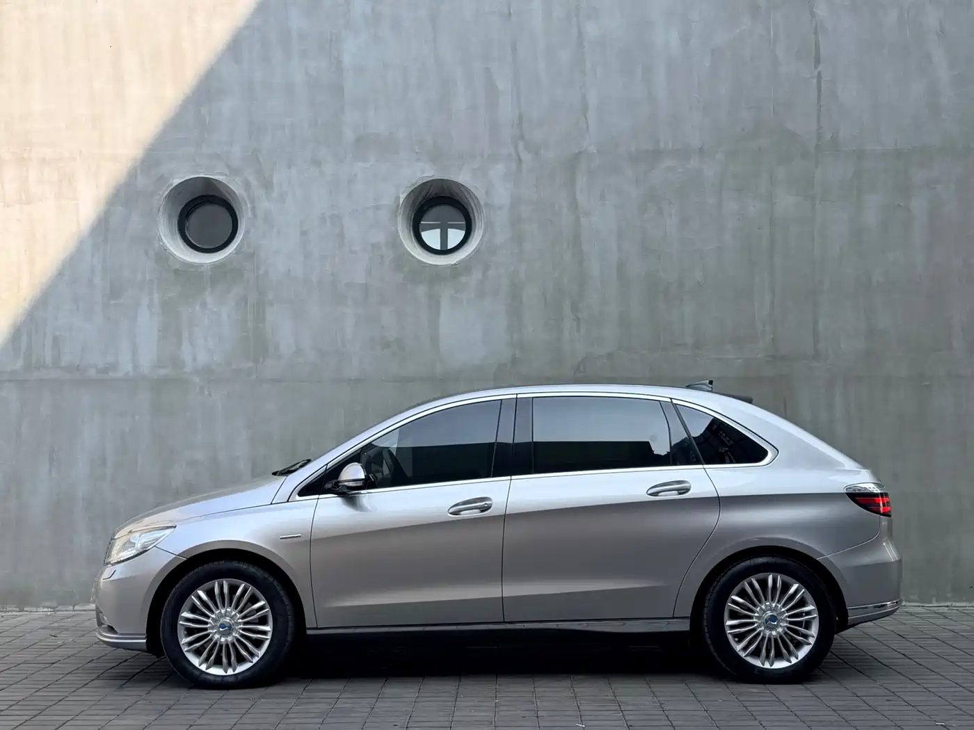 Denza Denza 2015 2014 Premium Edition