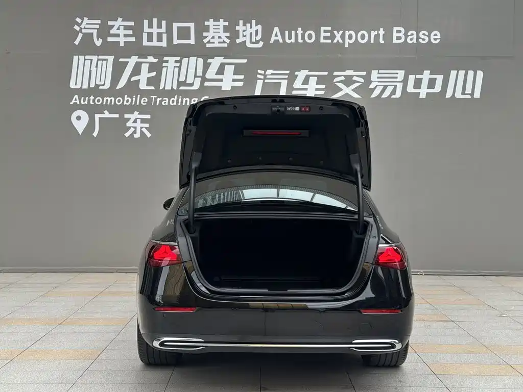 Mercedes-Benz E-Class 2026 2026 E 300 L Luxury