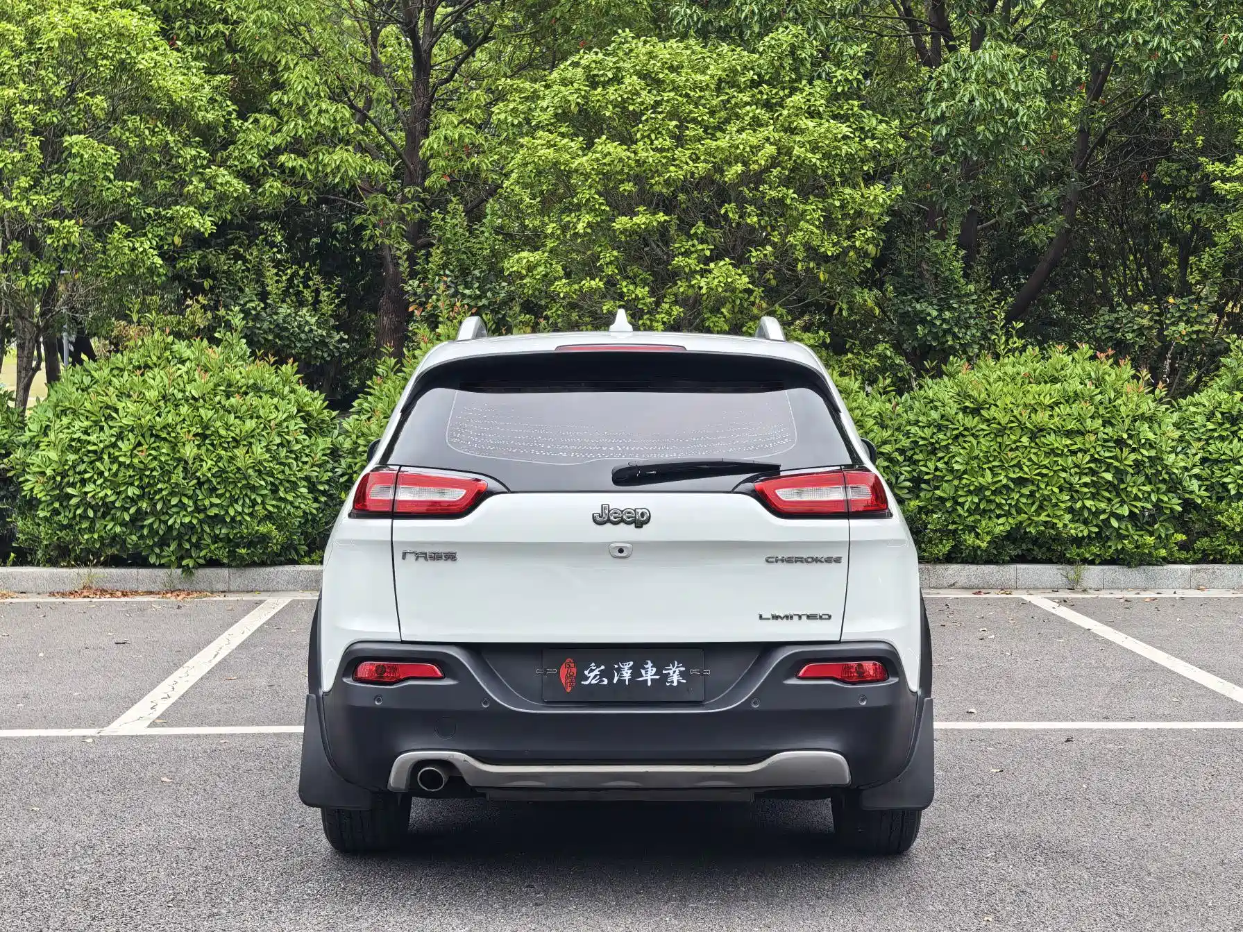Фото 6 - Jeep Cherokee