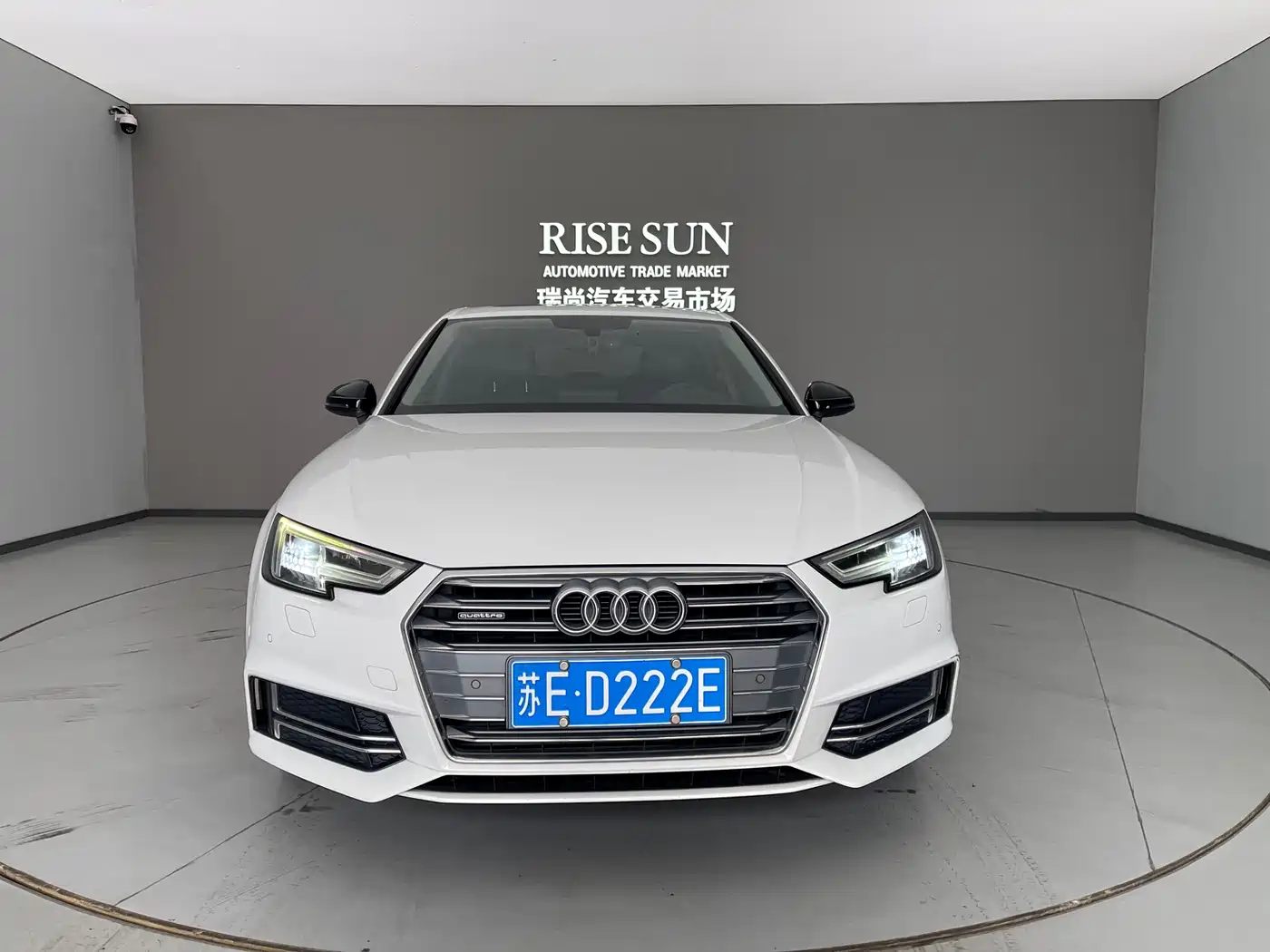 Audi A4L 2018 30th Anniversary 45 TFSI quattro Sport фото 2