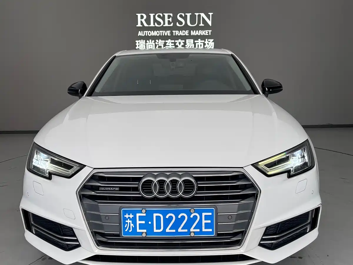Audi A4L 2018 30th Anniversary 45 TFSI quattro Sport фото 13