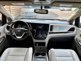 Photo 13 - Toyota Sienna