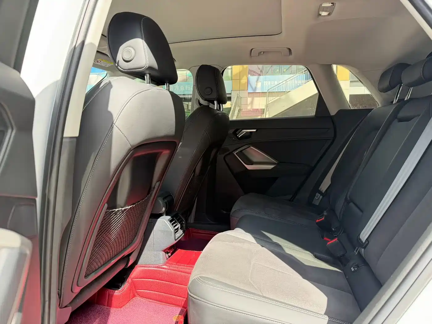 Audi Q3 2023 35 TFSI Fashion Dynamic Model (1.5T) фото 8