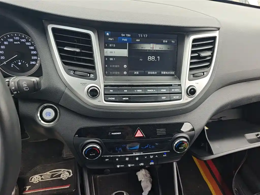 Hyundai Tucson 2015 1.6T Dual Clutch 2WD Smart фото 20