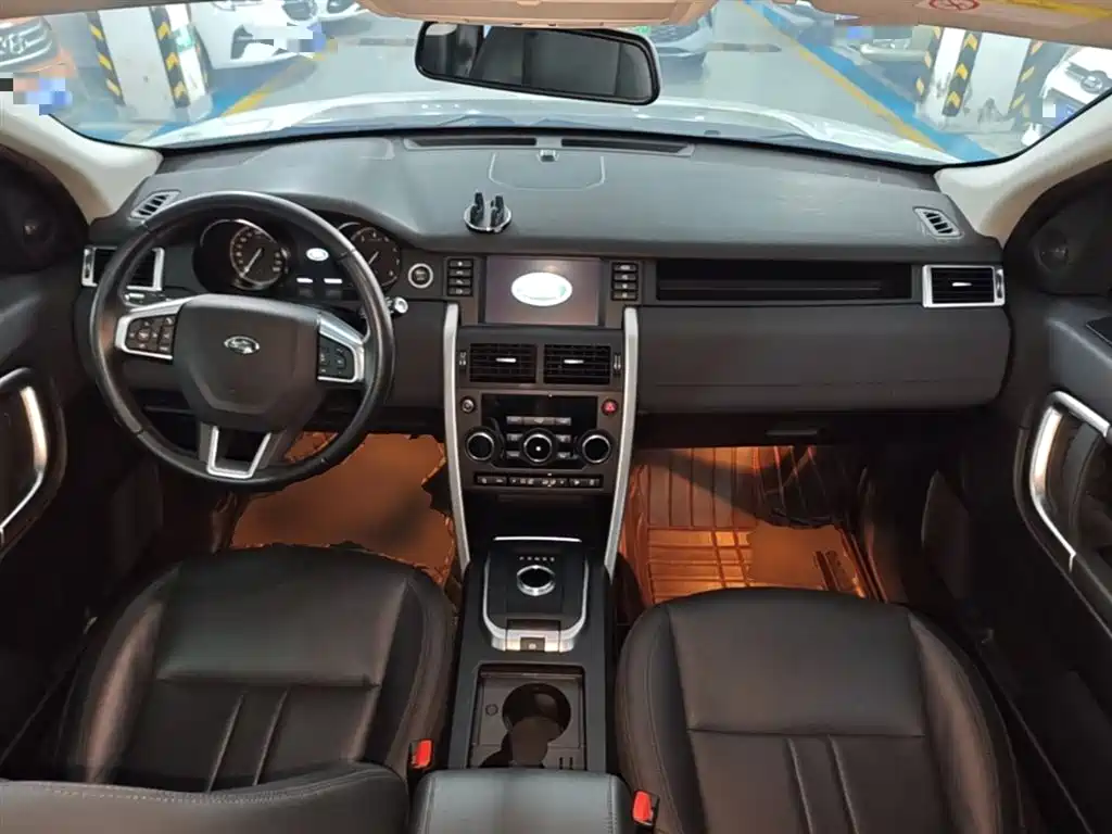 Land Rover Discovery Sport 2019 240PS SE Edition China VI фото 10