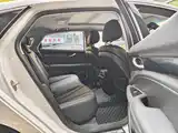 Фото 9 - Geely Borui