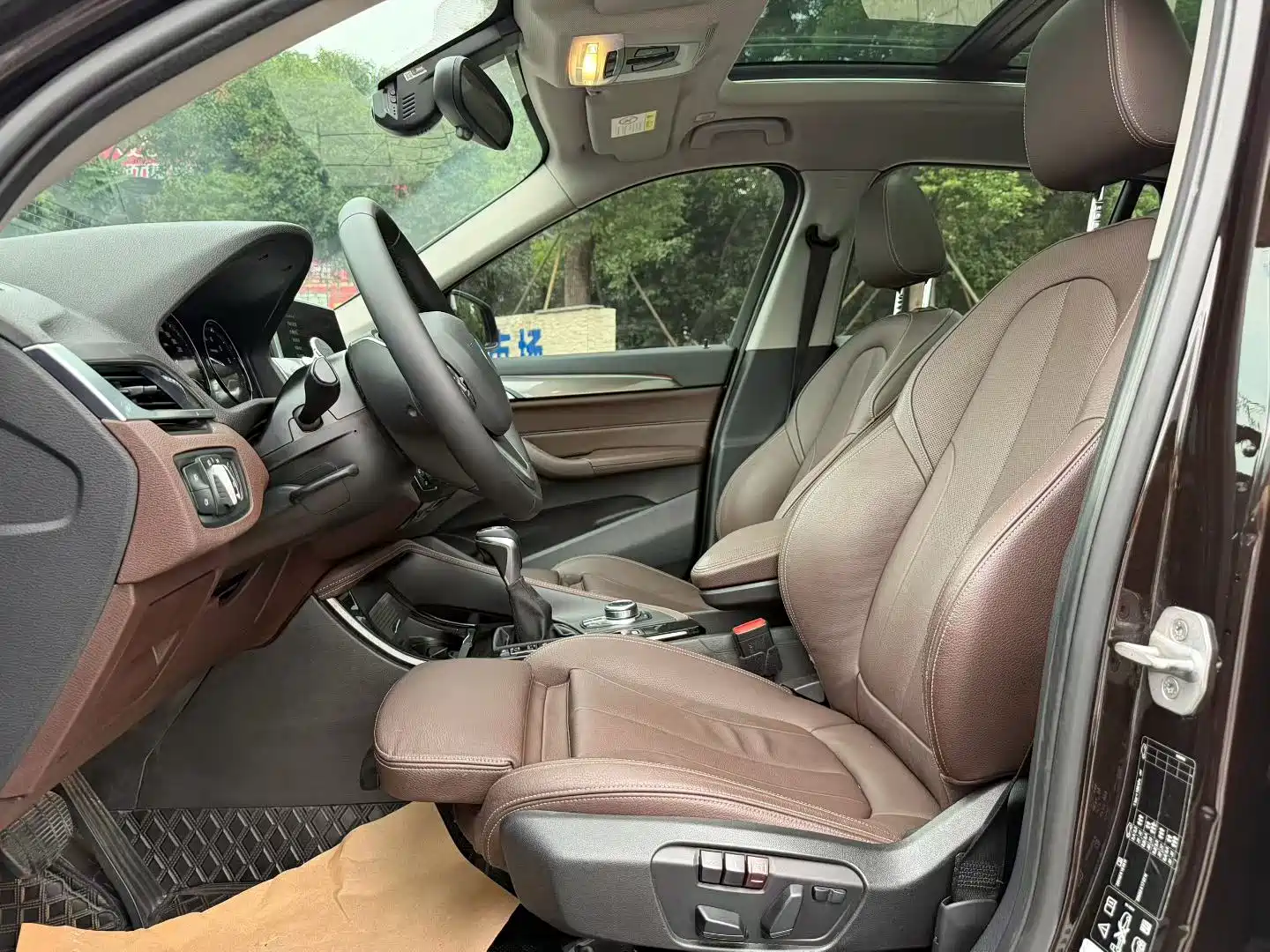 Фото 6 - BMW X1
