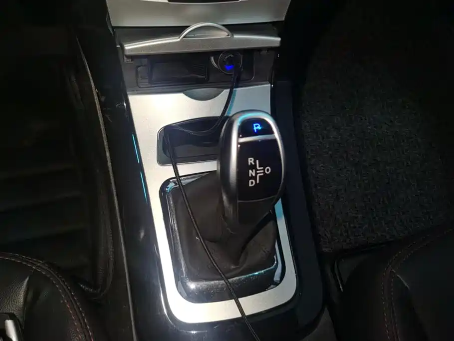 BYD e5 2016 300 Luxury фото 16
