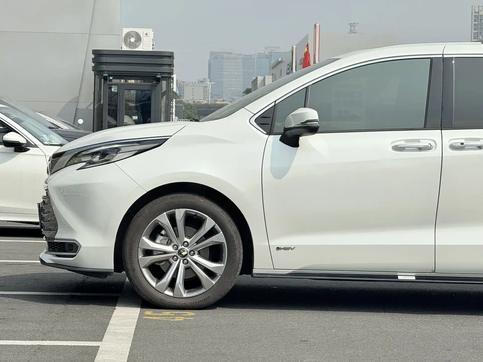 صورة 4 - Toyota Sienna