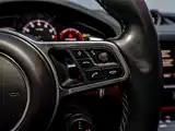 Photo 17 - Porsche Cayenne New Energy