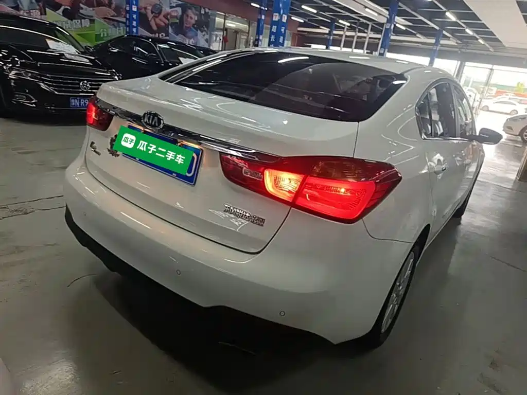 Kia K3 2015 1.6L Automatic DLX фото 7