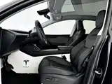 Photo 9 - Tesla Model Y