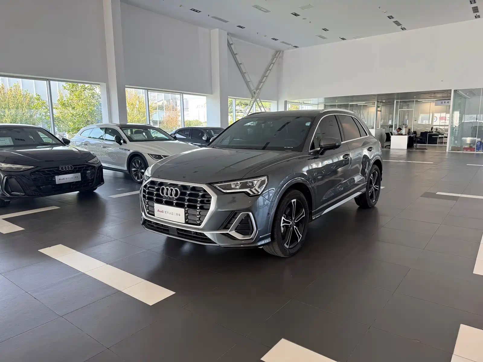 Фото 1 - Audi Q3