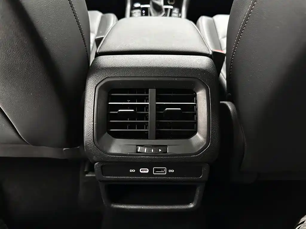 Volkswagen Tharu 2021 Model 280TSI 2WD Comfort Edition фото 17
