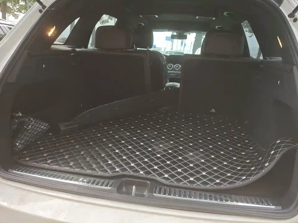 Фото 8 - Mercedes-Benz GLC