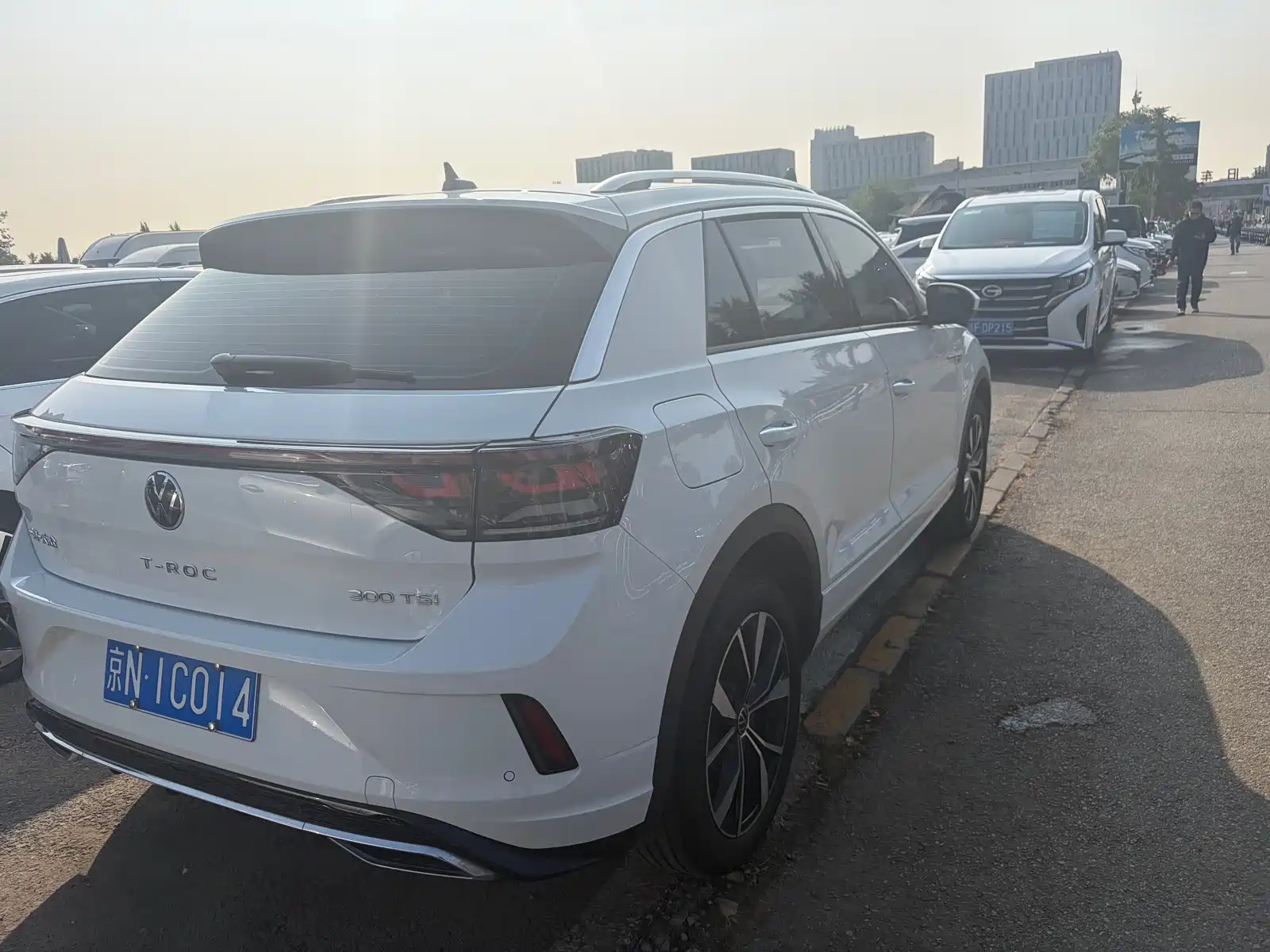 Photo 4 - Volkswagen T-ROC