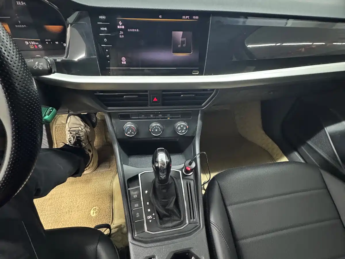 Volkswagen Lavida 2021 1.5L Auto Comfort Edition фото 11