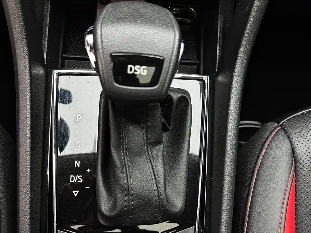 Škoda Karoq 2022 Facelift TSI280 Luxury Edition фото 13