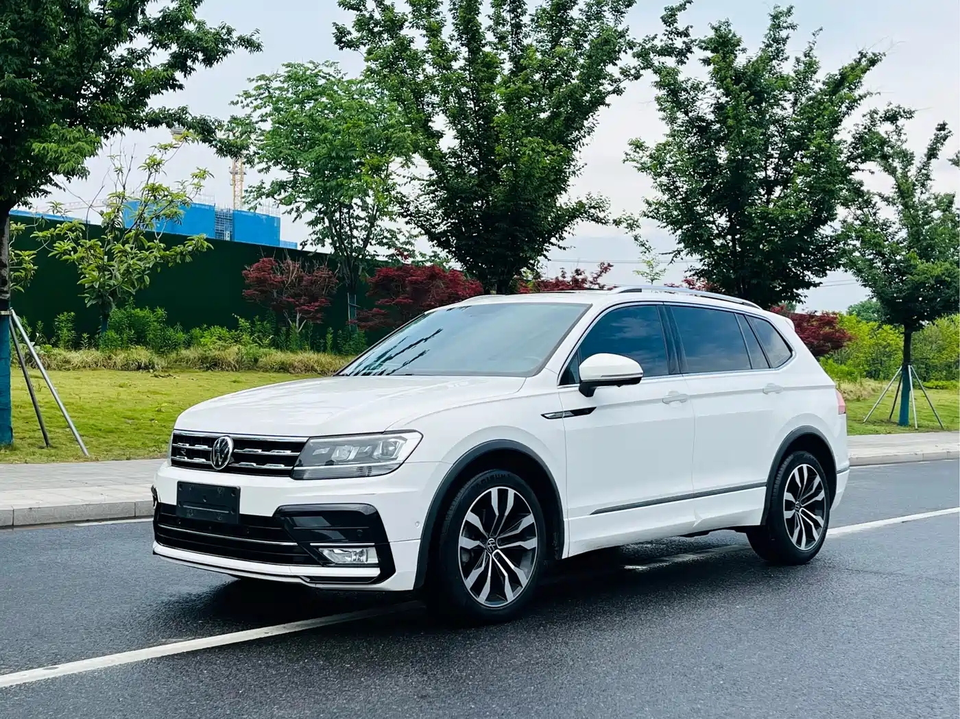 Volkswagen Tiguan L 2021 330TSI Automatic 2WD R-Line Premium