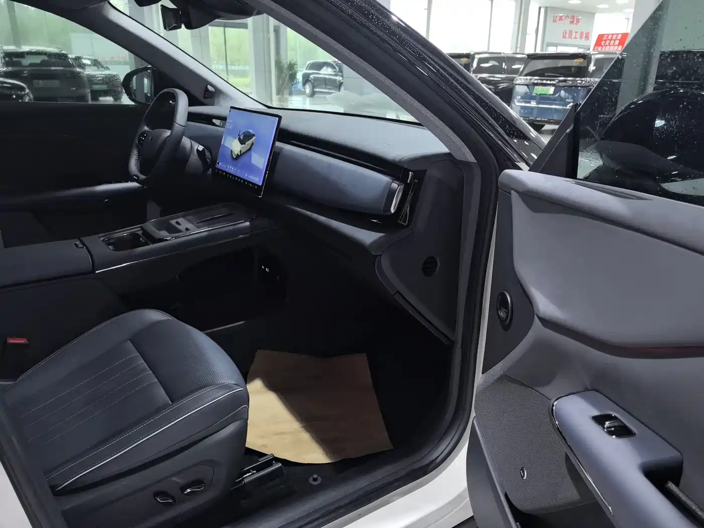 Voyah Auto Voyah Zhiyin 2024 Long Range Smart Edition фото 7