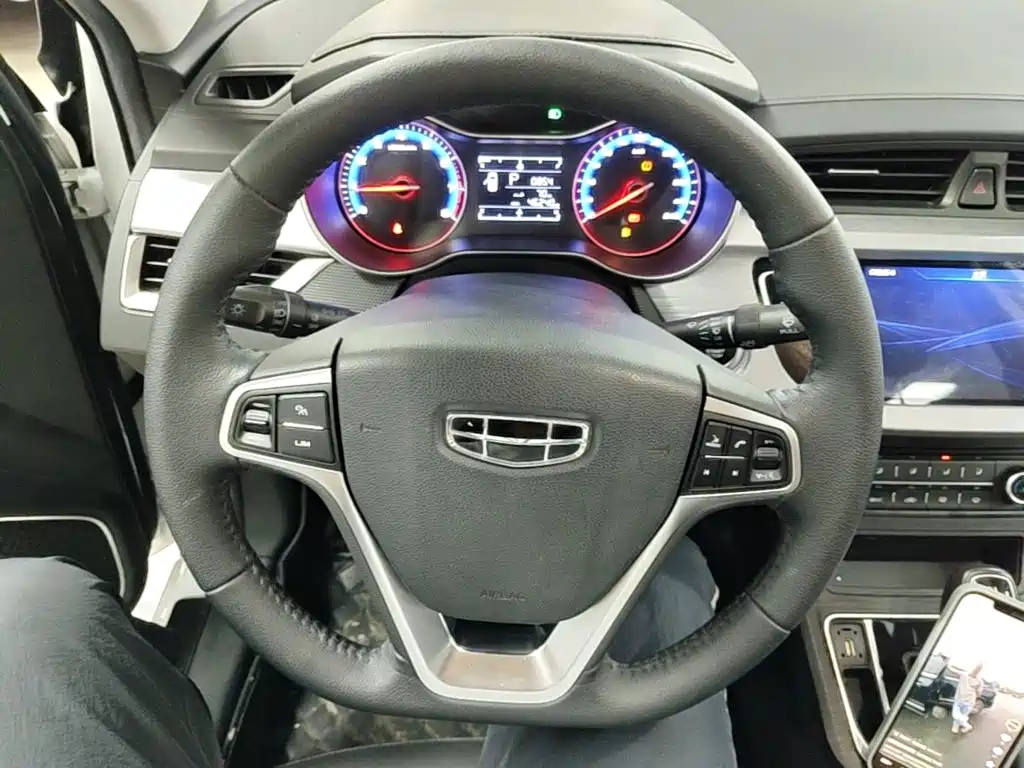 Фото 11 - Geely Vision