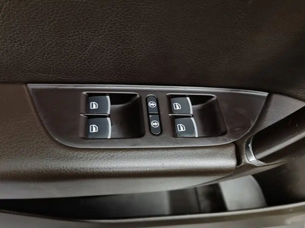 Volkswagen Touareg 2018 2017 3.0TSI Explorer Edition