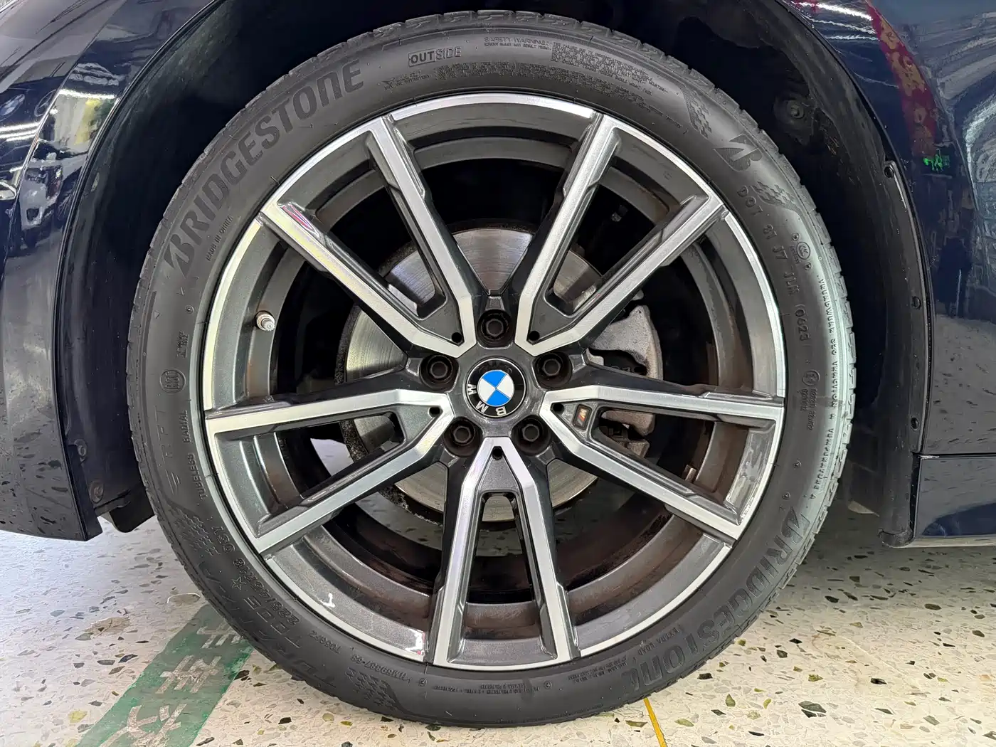 BMW 3 Series 2023 320Li M Sport Package фото 7