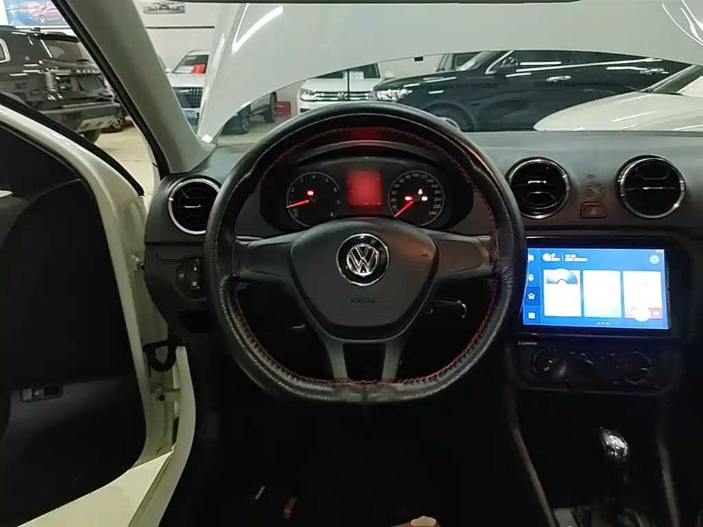 Volkswagen Jetta 2017 1.5L Automatic Fashion фото 11