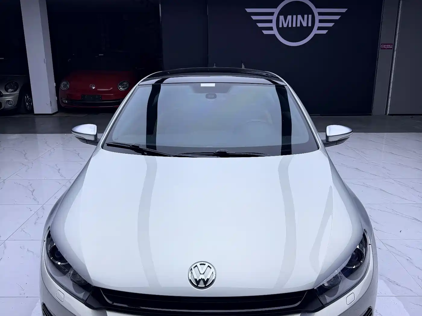 Volkswagen Scirocco 2011 2.0TSI Luxury фото 10