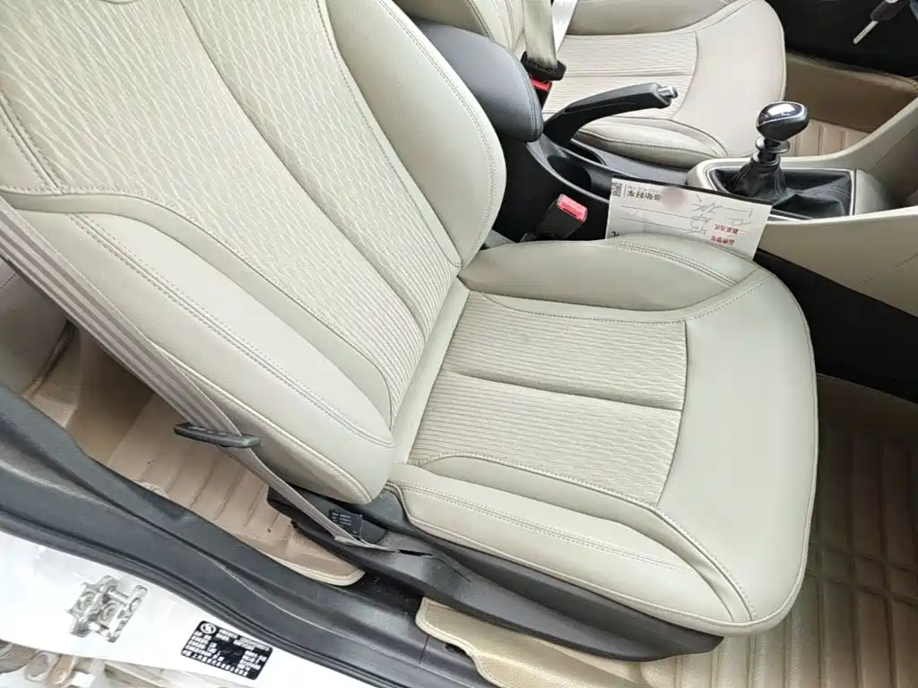 Фото 25 - Buick Excelle