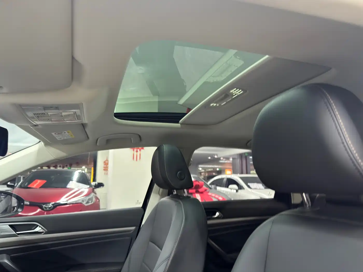 Volkswagen Lavida 2021 1.5L Auto Comfort Edition фото 14