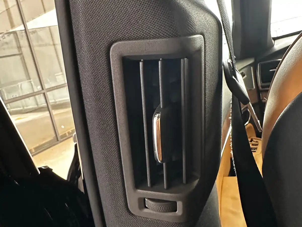 Фото 26 - Volvo XC90