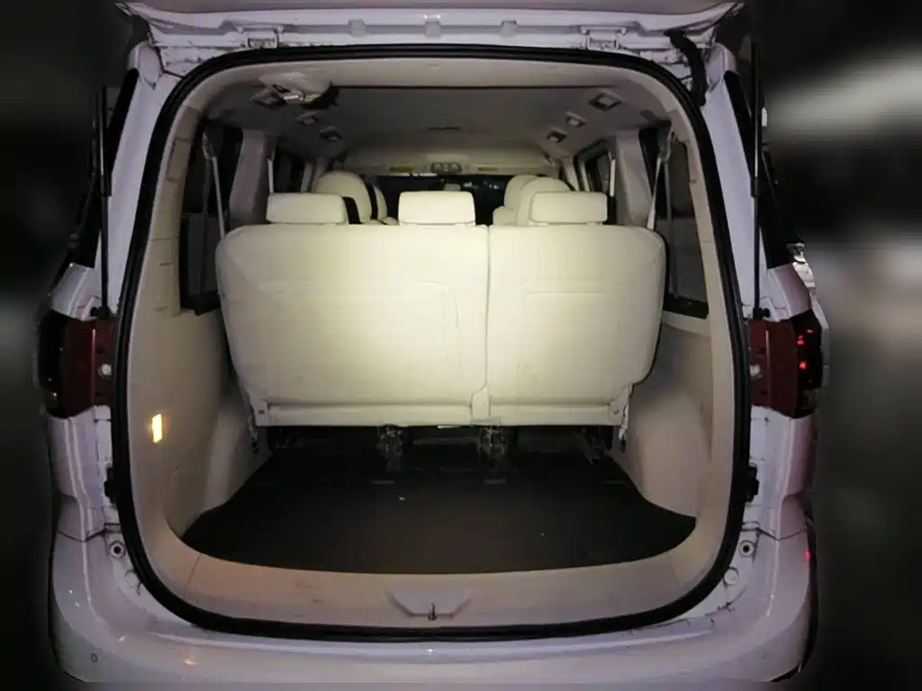 SAIC Maxus Maxus G10 2020 2019 PLUS 1.9T Automatic Elite Edition Diesel China V