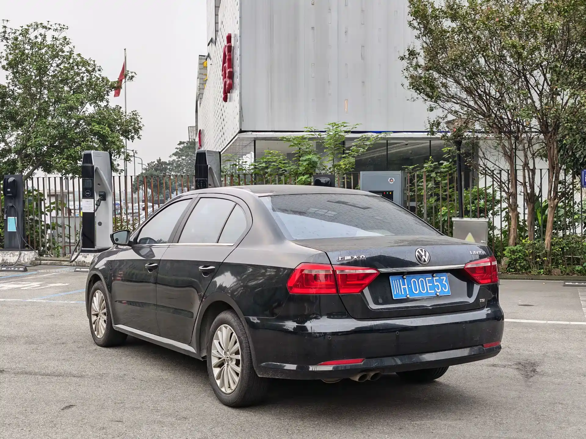 صورة 5 - Volkswagen Lavida