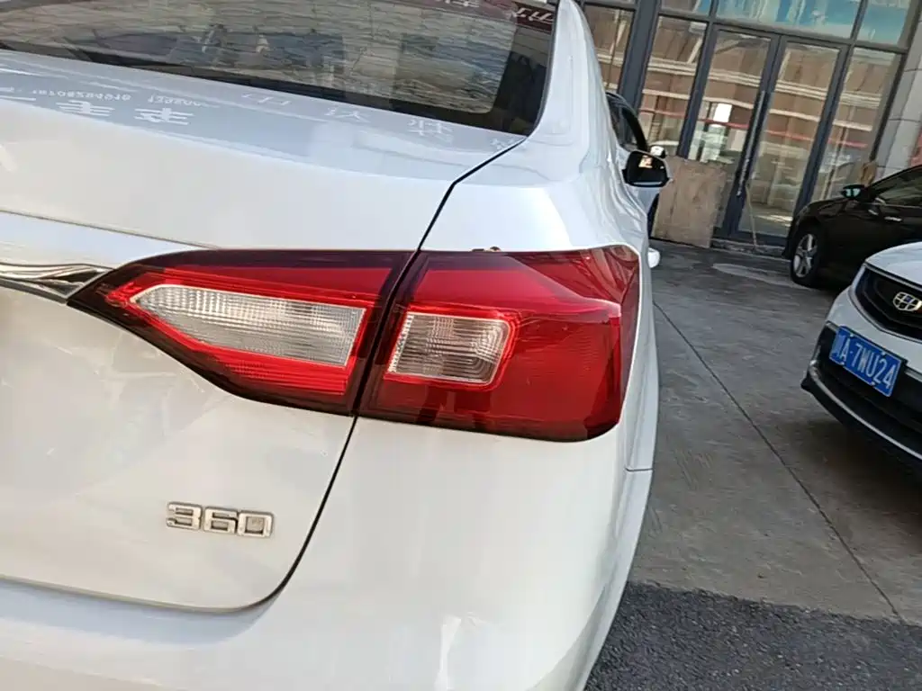 Roewe 360 2016 2015 1.5L Manual Luxury
