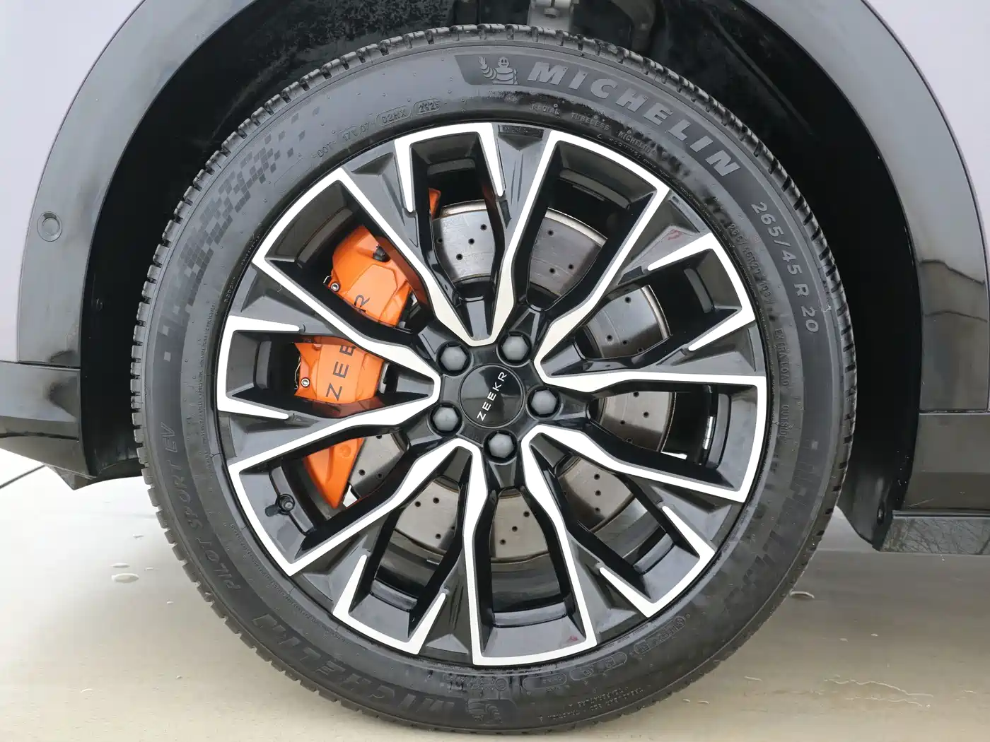 ZEEKR 7X 2025 2025 Model 75kWh RWD Smart Driving Edition