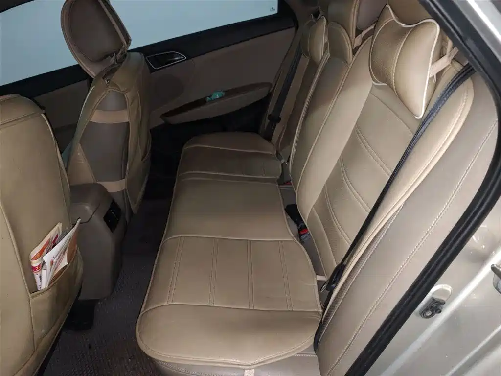 Hyundai Mistra 2014 1.8L Auto Premium DLX фото 15