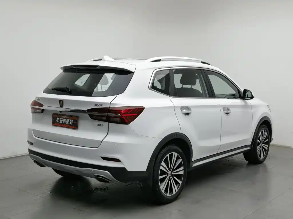 Фото 2 - Roewe RX5