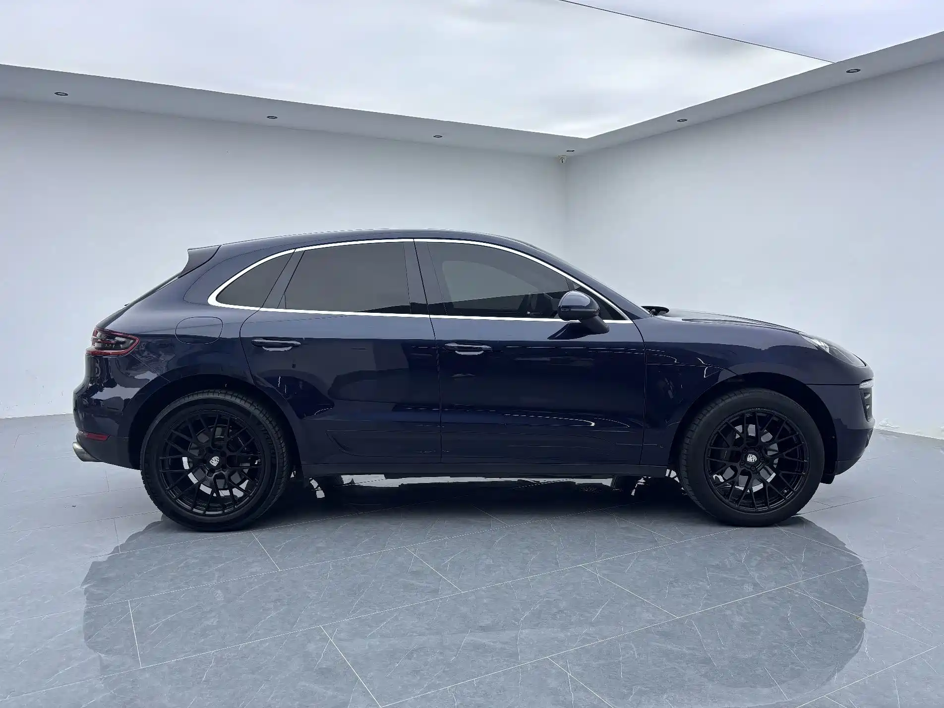 Фото 2 - Porsche Macan