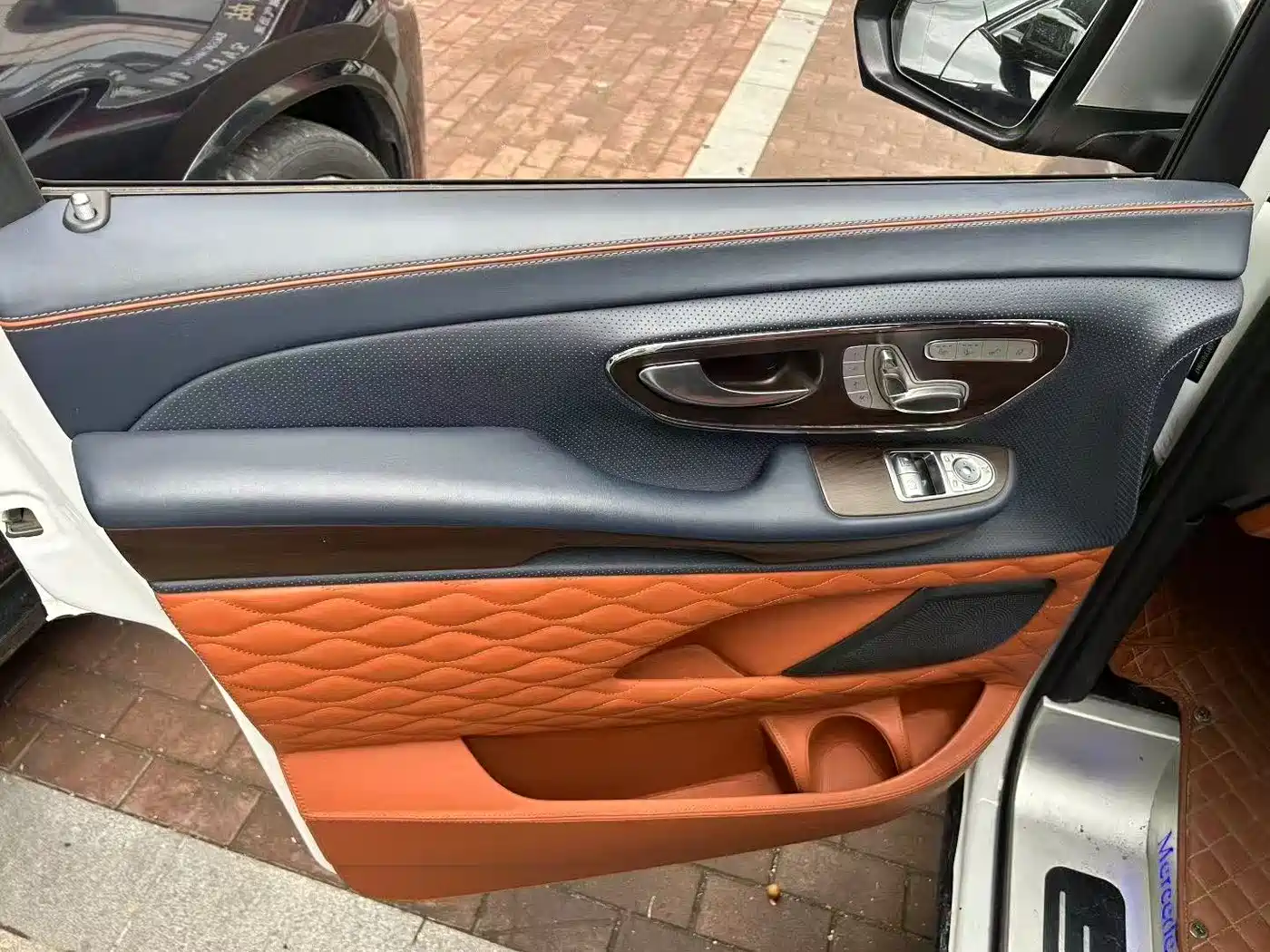 Mercedes-Benz V-Class 2021 V 260 Pilot Edition фото 4