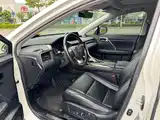 Фото 6 - Lexus RX